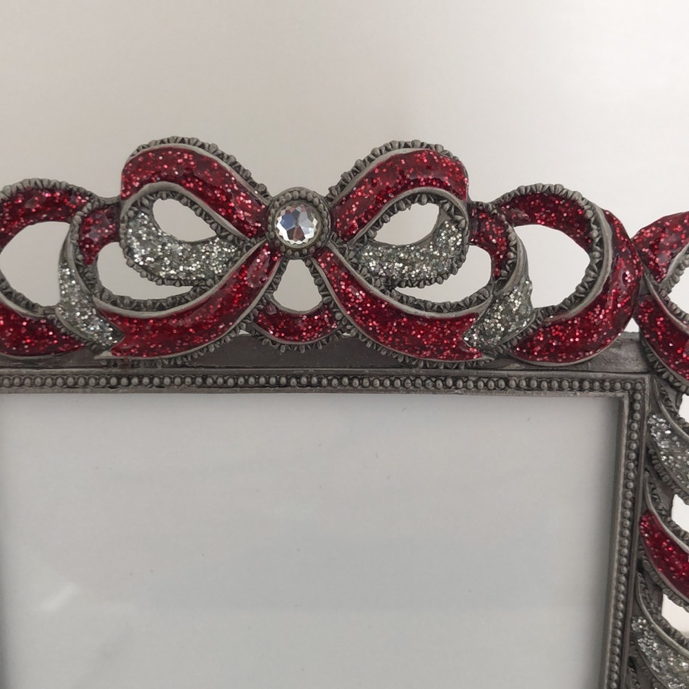 Elegant Silver and Red Picture Frame - Picture 3 of 13